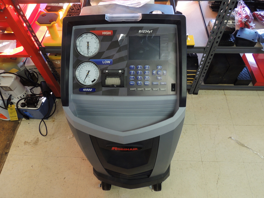Used Robinair AC1234 R1234yf AC Recovery Machine Programmed for