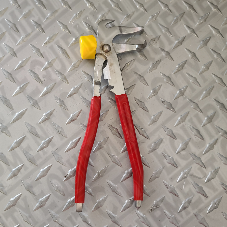 QSP 110101 Wheel weight hammer